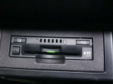 ETC車載機です。高速・有料道路の料金をキャッシュレスでスムーズに通過できます。