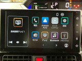 【9インチスマホ連携ディスプレイオーディオ】 対応しているスマホアプリを大画面で使えます!フルセグテレビやラジオの視聴、Bluetooth接続による音楽鑑賞、ハンズフリー通話なども利用可能です。