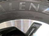 タイヤサイズは225/55R18です!