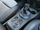 弊社お客様より頂いた下取車やデモカーが在庫の殆どを占めています。車の経歴や整備記録が分かり、ご安心してお車をお選び頂ける正規ディーラーならではのラインナップでございます。