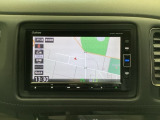 ナビゲーションはフルセグTV対応のGathers純正メモリーナビを搭載しています。Bluetoothオーディオ機能がありますので、スマートフォンなどの音楽も再生できます。