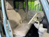 運転席シート廻りは使用感も少なく、良好な状態となっています。丁寧に使われていたことがよくわかりますね。