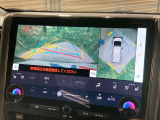 【パノラミックビューモニター】専用のカメラにより、上から見下ろしたような視点で360度クルマの周囲を確認することができます☆死角部分も確認しやすく、狭い場所での切り返しや駐車もスムーズに行えます。