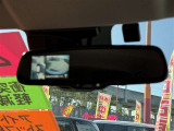 バックガイドモニターで、後方を確認しながら安心して駐車することができます。運転初心者も熟練者も必須の機能ですよ!