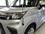 トヨタ純正フェンダーポール、左フロントの距離感がつかみやすく安心です。