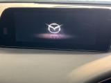 【純正8.8型ナビ】インテリアに溶け込むスタイリッシュな「専用設計」メーカーナビを装備♪視認性や操作性など基本性能にも優れ、より上質なカーライフをお楽しみいただけます。