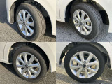 155/65R14 純正アルミホイール装着。タイヤはまだまだ使えます。