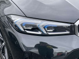 また、BMW正規認定中古車は、エマージェンシーサービスが自動付帯。24時間365日、皆様のカーライフをサポート致します。確かな安心のうえで、「駆けぬける歓び」をご堪能ください。