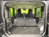 普段のお買い物や通勤、送迎等に十分な荷室スペースを確保しております。セカンドシートを倒すと、大きな荷物の積載も可能です♪
