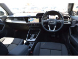 Audiのインテリアはエクステリア同様、優れたデザイン性とクオリティ、そして機能性を兼ね備えております。