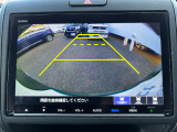 バックカメラも付いています! 運転が不慣れな方でも安心して駐車が可能です!