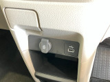 USB充電口を搭載しています!携帯電話の充電などに便利です!