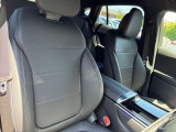 自動車保険に関しても、メルセデス・ベンツ専用のプログラムをご用意しております。飛び石や落下物などでのフロントガラスの修理が必要となった場合、最大で9万円分の補償を致します。