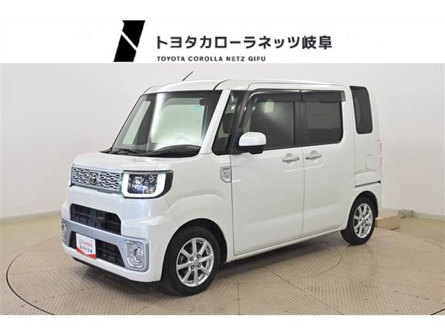 トヨタ ピクシスメガ 