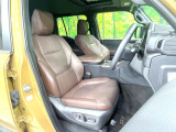 運転席シート廻りは使用感も少なく、良好な状態となっています。丁寧に使われていたことがよくわかりますね。