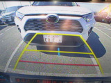 バックカメラ付き♪車庫入れ、バックでの駐車時に後方が見える事での安心感は大きいです☆一度装備したら外せなくなるアイテムです♪