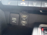 【USBジャック(Type-A/急速充電対応タイプ)、USBチャージャー】搭載です!