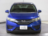Hondaのデザインアイデンティティーの「ソリッド・ウイング・フェイス」を具現化しました。Hondaの象徴「H」マークを中心にフロントグリルからヘッドライトまでを1つのつながりとしてデザインしました。