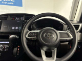 使いやすく運転しやすいレイアウトの運転席周り。