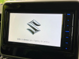 【純正ナビ】人気の純正ナビを装備しております。ナビの使いやすさはもちろん、オーディオ機能も充実!キャンプや旅行はもちろん、通勤や買い物など普段のドライブも楽しくなるはず♪