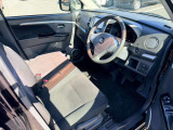 気になるお車がありましたら右の電話番号から直接お店にお問い合わせください。支払方法から車両情報、状態までなんでもご説明させて頂きます。スタッフ一同ご連絡お待ちしております。