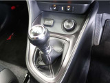 6速マニュアル車です。
