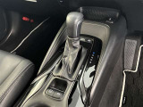 電動パーキングブレーキを搭載。スイッチ操作でパーキングブレーキを作動・解除することが可能ですので、操作の力が不要ですよ♪