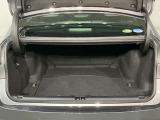 レクサス車らしい細部までこだわった高級感と見る人を一目で虜にするエモーショナルな魅力を持ち合わせております。