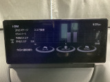 i-DM(インテリジェント・ドライブ・マスター)は運転操作の無駄を抑えたスムーズな運転をサポートし、快適なドライブや燃料消費を抑える事にも役立つアイテムです。