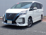 オプションのフロントダイナミクスPKGと後席モニターを装備した令和4年式セレナe-powerハイウェイスターVが入庫致しました♪