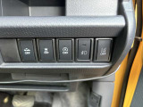 誤発進抑制機能など、毎日の安心をサポートする技術を搭載。Features like mis-start prevention support daily safety.