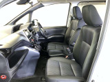 車内まるごとクリーニング済みで綺麗です。
