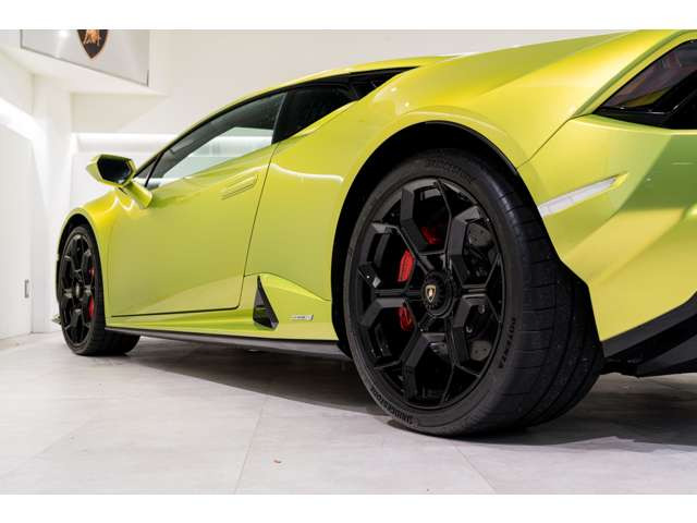 ランボルギーニ ウラカン テクニカ (LDF) の中古車詳細 (990km, Verde
