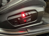 電動フロントシート(運転席めもちー機能付)