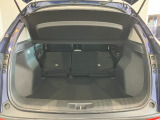 大きな開口部の荷室スペースはとても広々としています。 大きな荷物も楽々収納出来ちゃいますよ♪ 大は小を兼ねると言いますしスペースは大きい事に越した事はありませんね!