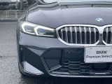 また、BMW正規認定中古車は、エマージェンシーサービスが自動付帯。24時間365日、皆様のカーライフをサポート致します。確かな安心のうえで、「駆けぬける歓び」をご堪能ください。