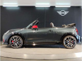 【MINI認定中古車】MINIのご購入はぜひMINI正規ディーラーで!メーカー基準の納車前点検整備を全車実施。規定整備を実施された車両にのみ付帯出来る全国保証。