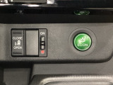 左側電動スライドドアは運転席からでも操作ができるように、ハンドル付近に開閉の操作スイッチが付いています。燃費に役立つECONボタンもここです。