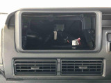 当車両はオーディオレスです。多彩なナビゲーション・オーディオをご用意しております。詳しくは当店スタッフにお問い合わせください。