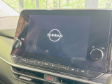 【メーカー純正9型ナビ】インテリアに溶け込むスタイリッシュな「専用設計」メーカーナビを装備♪視認性や操作性など基本性能にも優れ、より上質なカーライフをお楽しみいただけます。