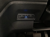 ビルトインタイプの【ETC】で見た目もスッキリ。高速道路の利用にとても便利です。