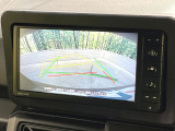 【バックカメラ】駐車時に後方がリアルタイム映像で確認できます。大型商業施設や立体駐車場での駐車時や、夜間のバック時に大活躍!運転スキルに関わらず、今や必須となった装備のひとつです!