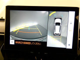 【バックカメラ】バックカメラ装着車です。バックする時に、後方の様子をナビ画面に表示します!慣れない駐車場での駐車や、せまい場所での車庫入れの時も、安全確認OK!思いがけずコツン!なんて事も防げますヨ