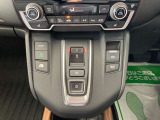 電子パーキングブレーキ・ブレーキホールドも装備され安心です!