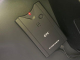 【ETC】高速道路の料金所をストレスなく通過!話題のスポットやサービスエリアに多い「スマートIC」利用時は必須のアイテムです。当店でセットアップを実施、ご納車当日からすぐにご利用いただけます!