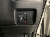 【助手席側パワースライドドア】です。リモコンや運転席のスイッチ操作で楽々自動開閉。