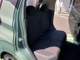 足元広々です。これなら後ろに乗車している方も、疲れませんね。