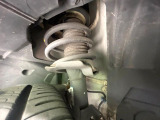お車を安心してお乗りいただく為には、足回りの定期点検が欠かせません。サービスサポート(有償保証)では無料点検もご提供しており、安心のカーライフをお過ごしいただけるサポート体制が整っています。