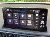 Android AutoとApple CarPlayに対応!お気に入りの、AndroidやiPhoneのアプリを車内ディスプレイに表示し、ハンズフリーでオーディオやナビなどをご利用いただけます。