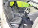 運転席シート廻りは使用感も少なく、良好な状態となっています。丁寧に使われていたことがよくわかりますね。
